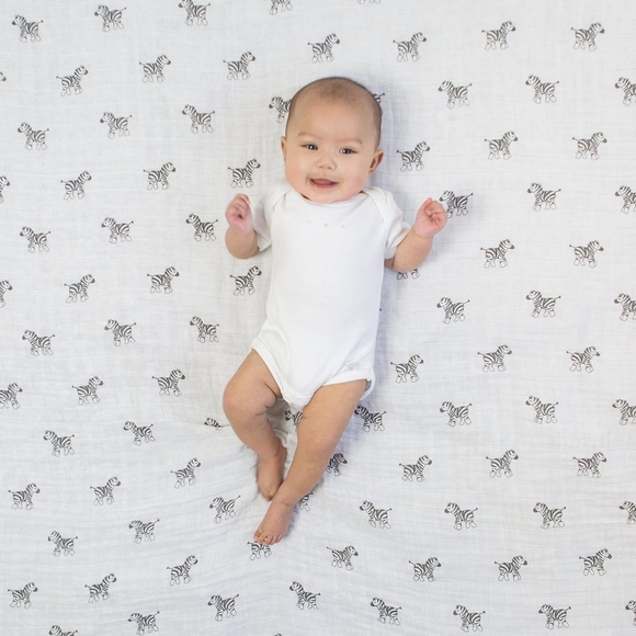 NIB Amazing Baby Muslin Swaddle Blanket in Premium Cotton Soft Black Zebra Print - Picture 7 of 11